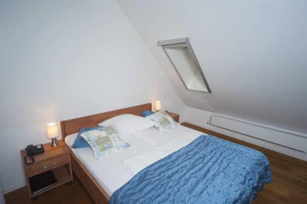 Hotel Zum Hofmaler Potsdam Buitenkant foto